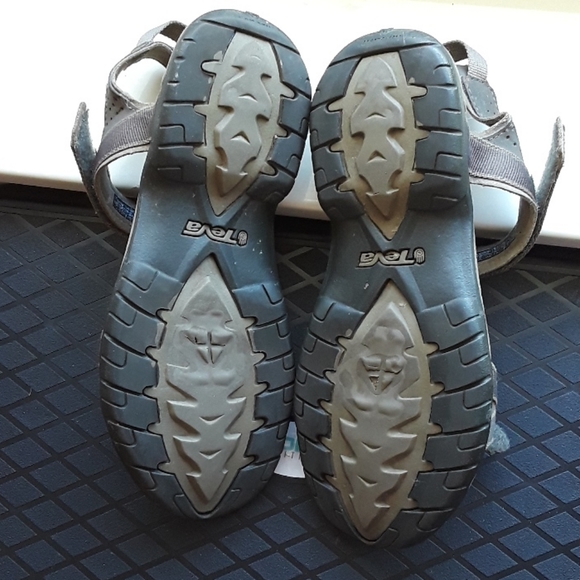 Teva sandals - Picture 3 of 10